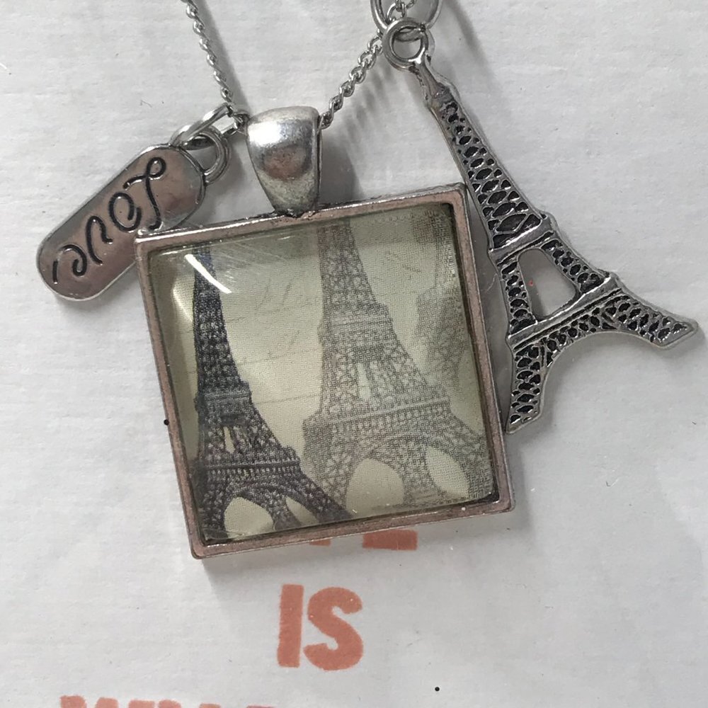 NEW Pendent necklace - Picture 2 of 5